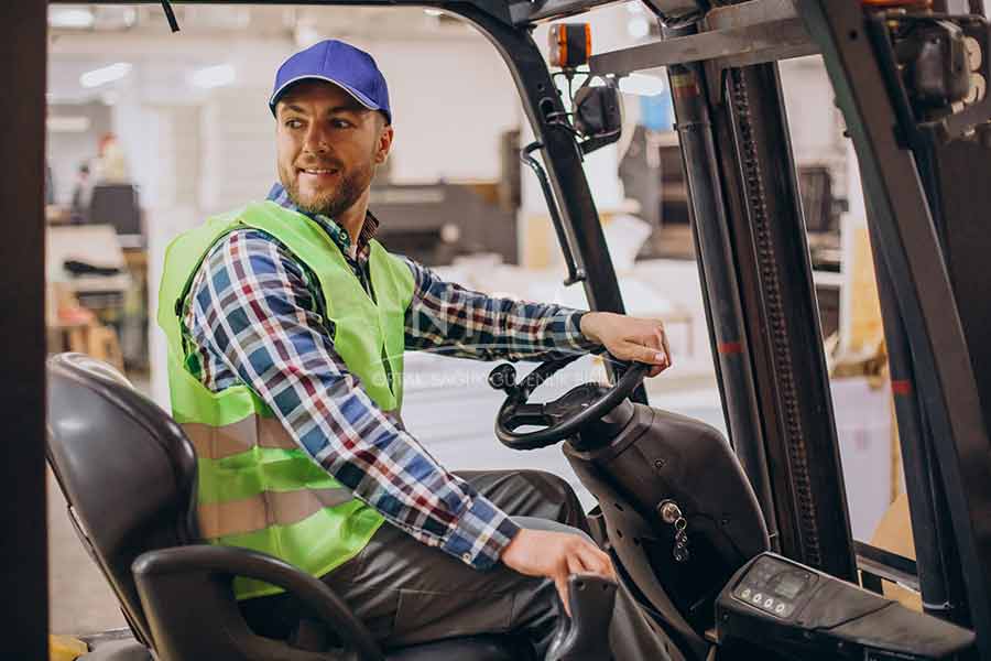 Forklift ile Çalışmalarda İş Güvenliğine Dikkat Etmek - Nida OSGB